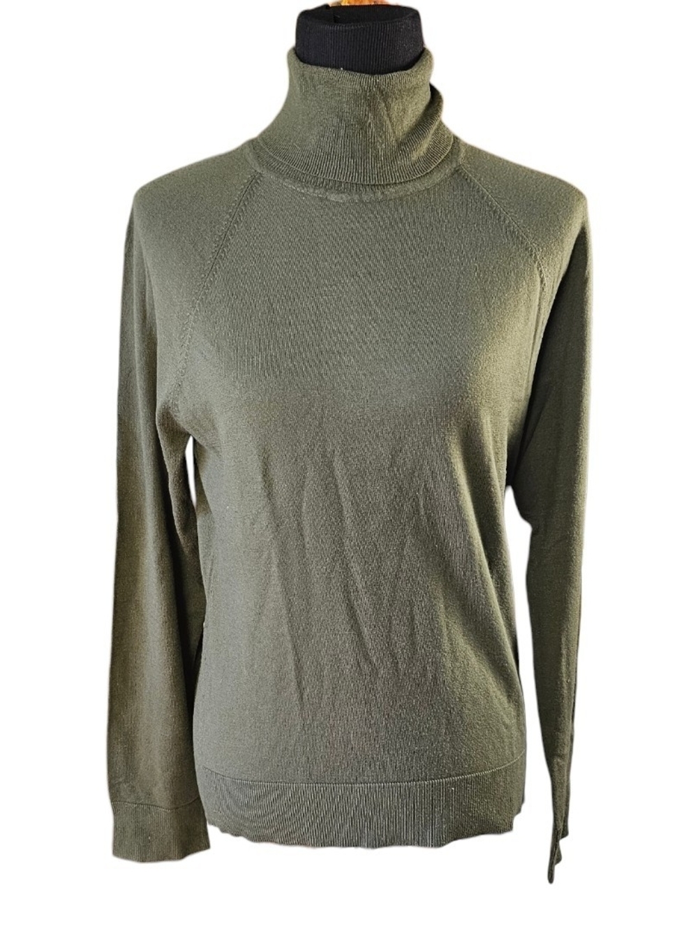 Talbots Olive Green Turtleneck Sweater Large Rayon Blend Knit